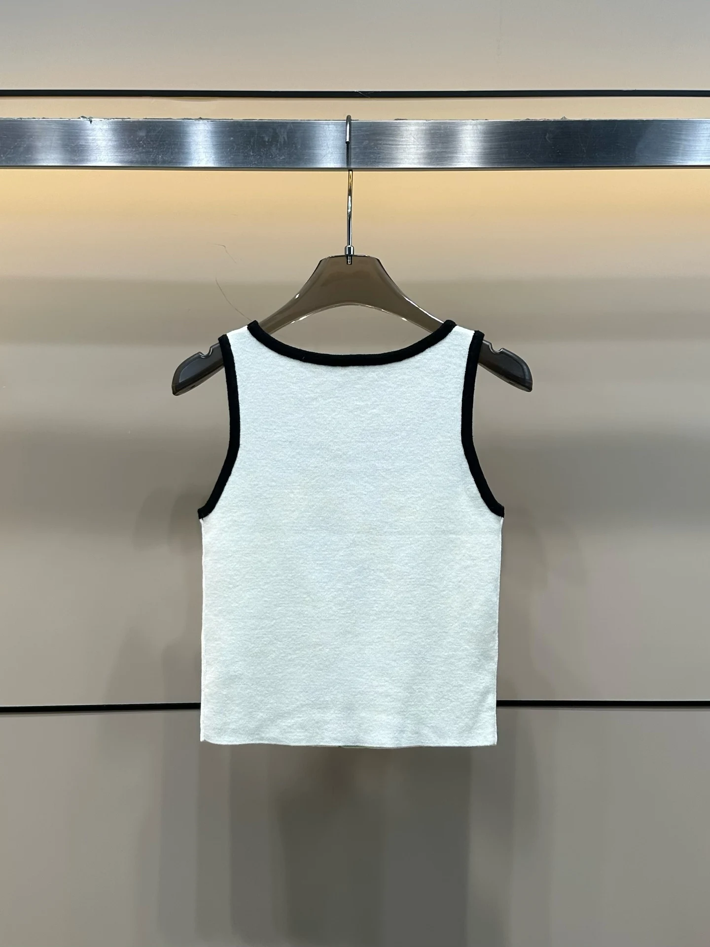 

2025 New Vest Sleeveless O-neck Solid Pullover Fashionable Versatile SlimmingFigure-hugging Spring summer