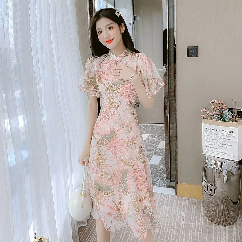 

Women's cheongsam evening dress with waist and floral pattern