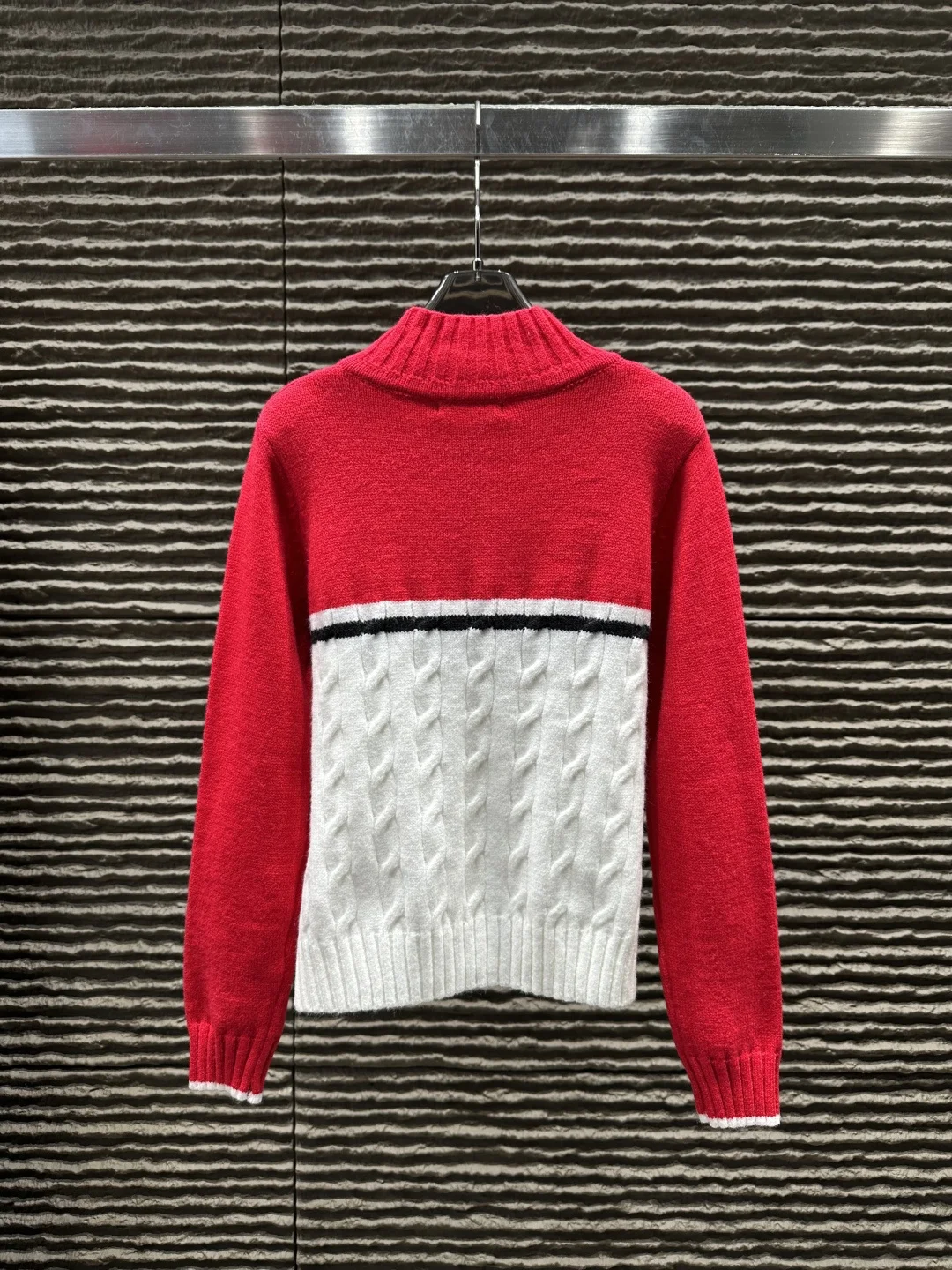 เสื้อถักไหมพรมคอเต่าครึ่งตัวแบบซิป สีตัดกัน สวมใส่สบาย ยืดหยุ่น นุ่ม รุ่นใหม่ประจำฤดูใบไม้ร่วง-ฤดูหนาว 25