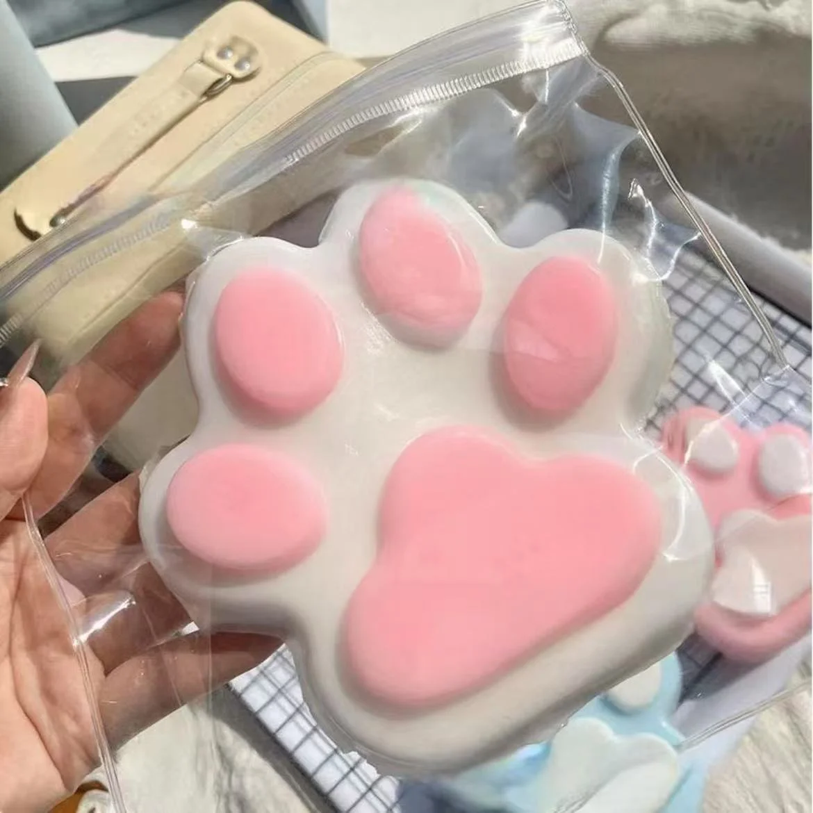 

Музыкальная игрушка-антистресс «Кошачья лапка» Haiyan, имитирующая глину, с кристаллами