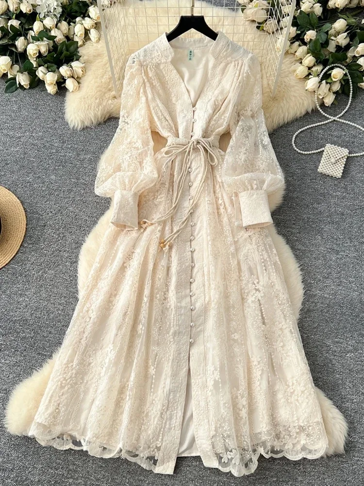 Lente Herfst Franse High-end Damesjurk Nieuwe Kant Borduren V-hals Lantaarnmouwen Single Breasted Party Verjaardag Jurk C192 - afbeelding 2
