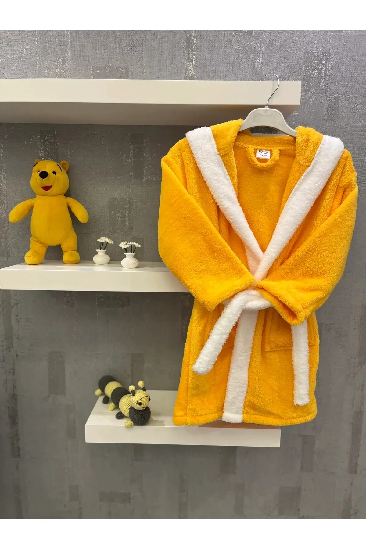 Collection Welsoft-fleece Kids Bathrobe Set Enjoy Luxurious Comfort. Our Product is Produced From 100% Cotton Yarn.For 1-2 Years