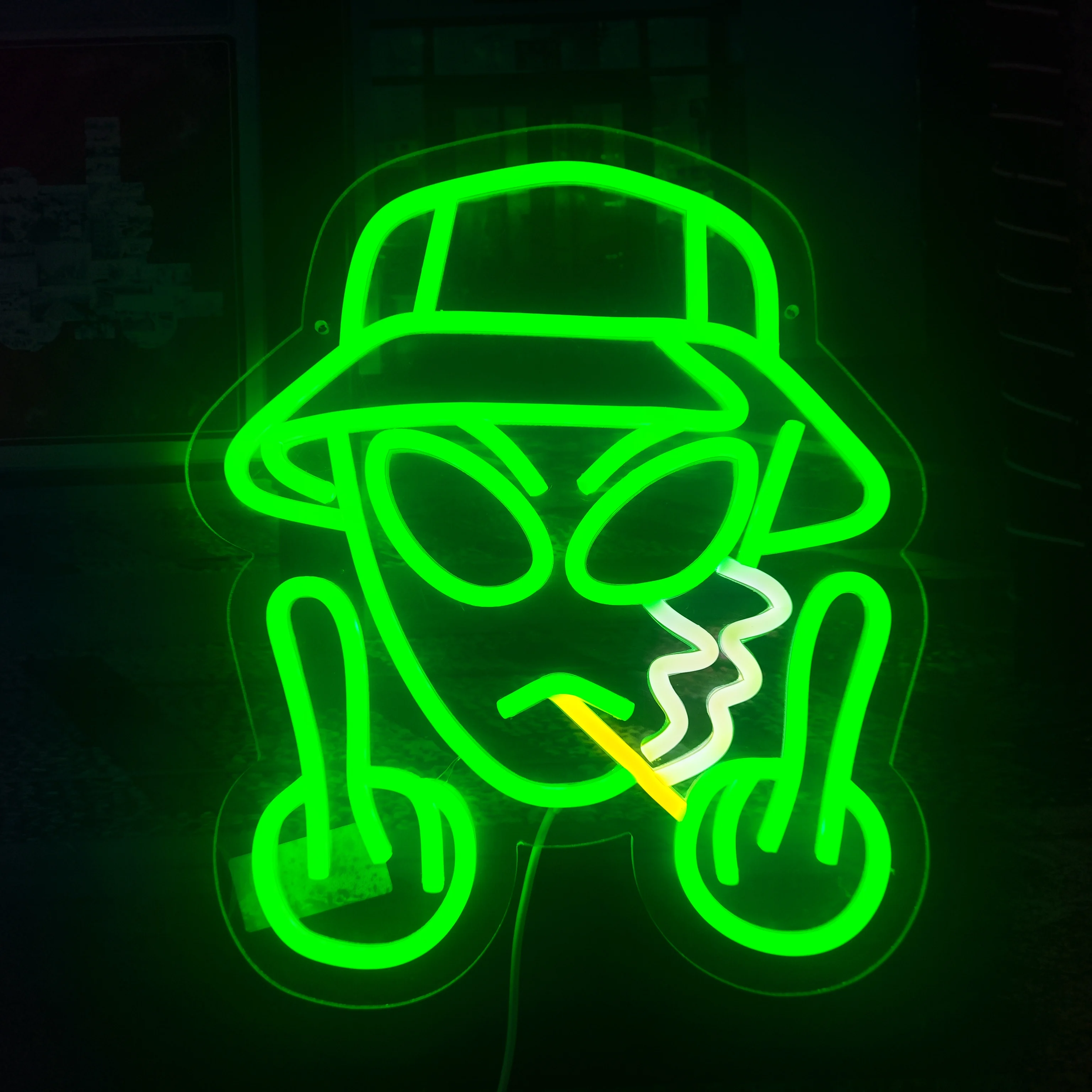 Smoking AlienLEDNeonSignAcrylicNeonSignUSBSuitableforFamilyChildrenBedroomParty Birthday BeerBarClub WallArt Decoration Sign