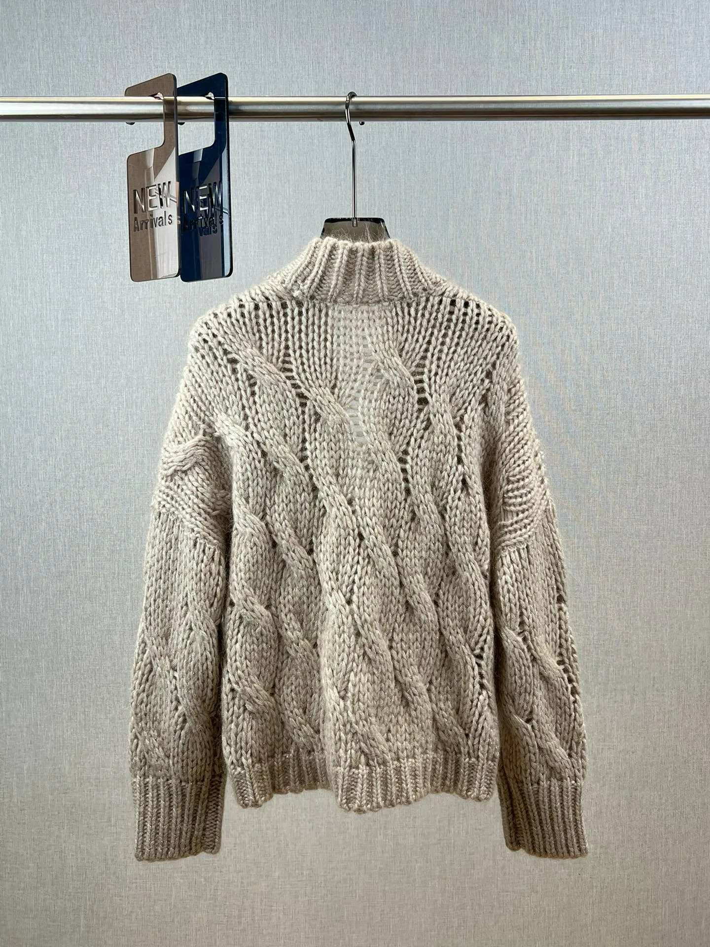 Elegant high quality wool cardigan