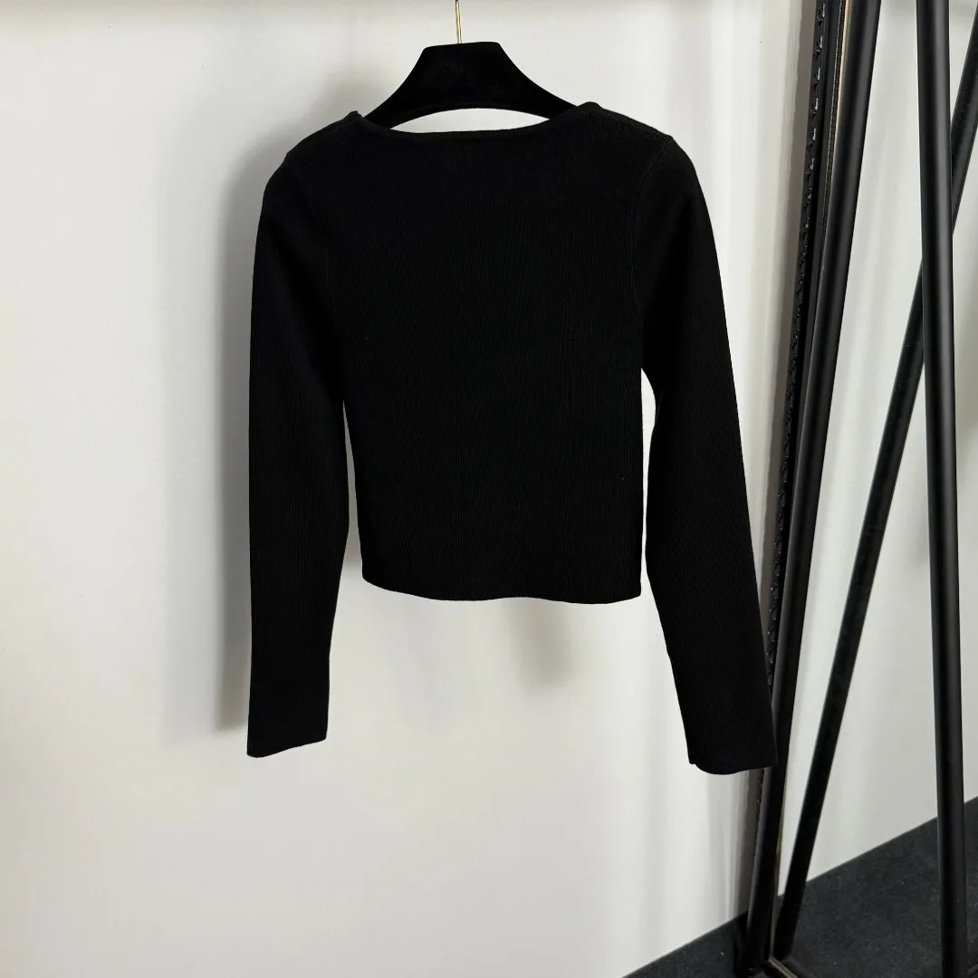

2025 Autumn New Style Women's V-Neck Long-Sleeve Knitted Top