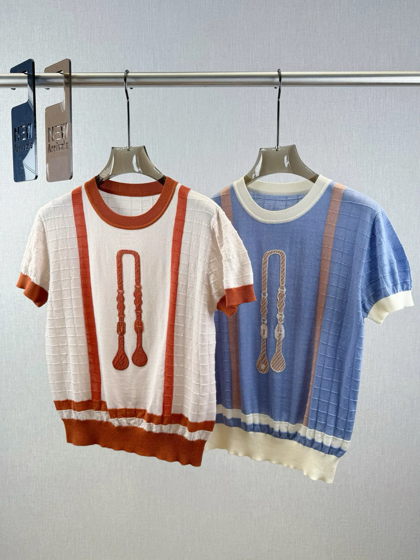 Elegant casual women's short sleeved jersey merino wool blouse