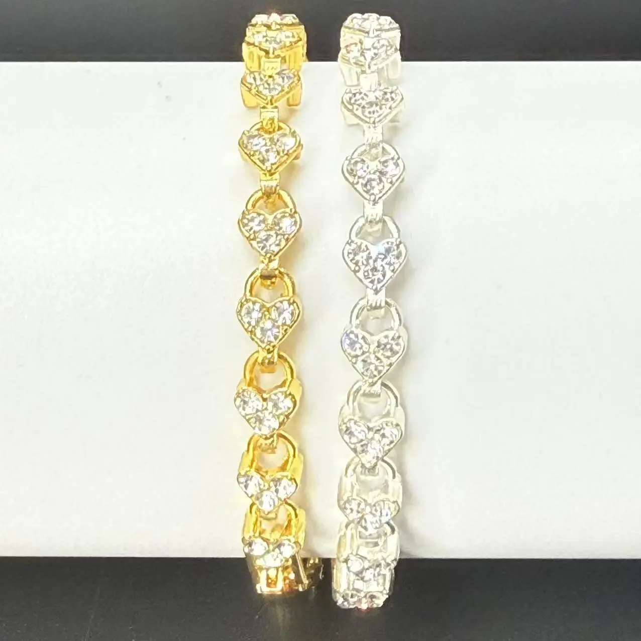 طقم أساور للسيدات مكون من قطعتين، أساور ذهبية وفضية على شكل قلب بلونين، طراز بسيط، هدية الهالوين، هدية عيد ميلاد #1