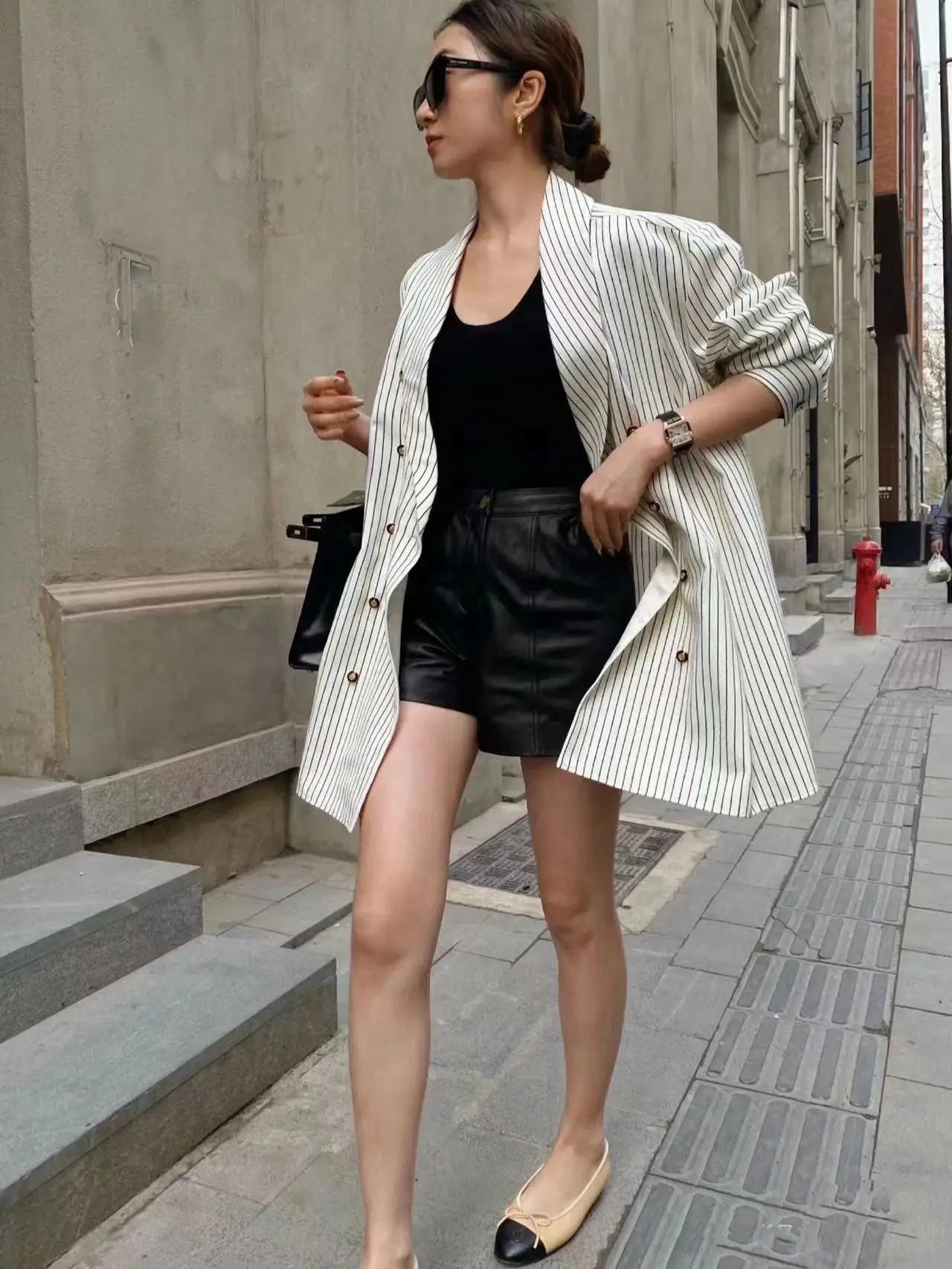 

Осенний женский свободный полосатый повседневный минималистичный модный универсальный пиджак из хлопка и шерсти