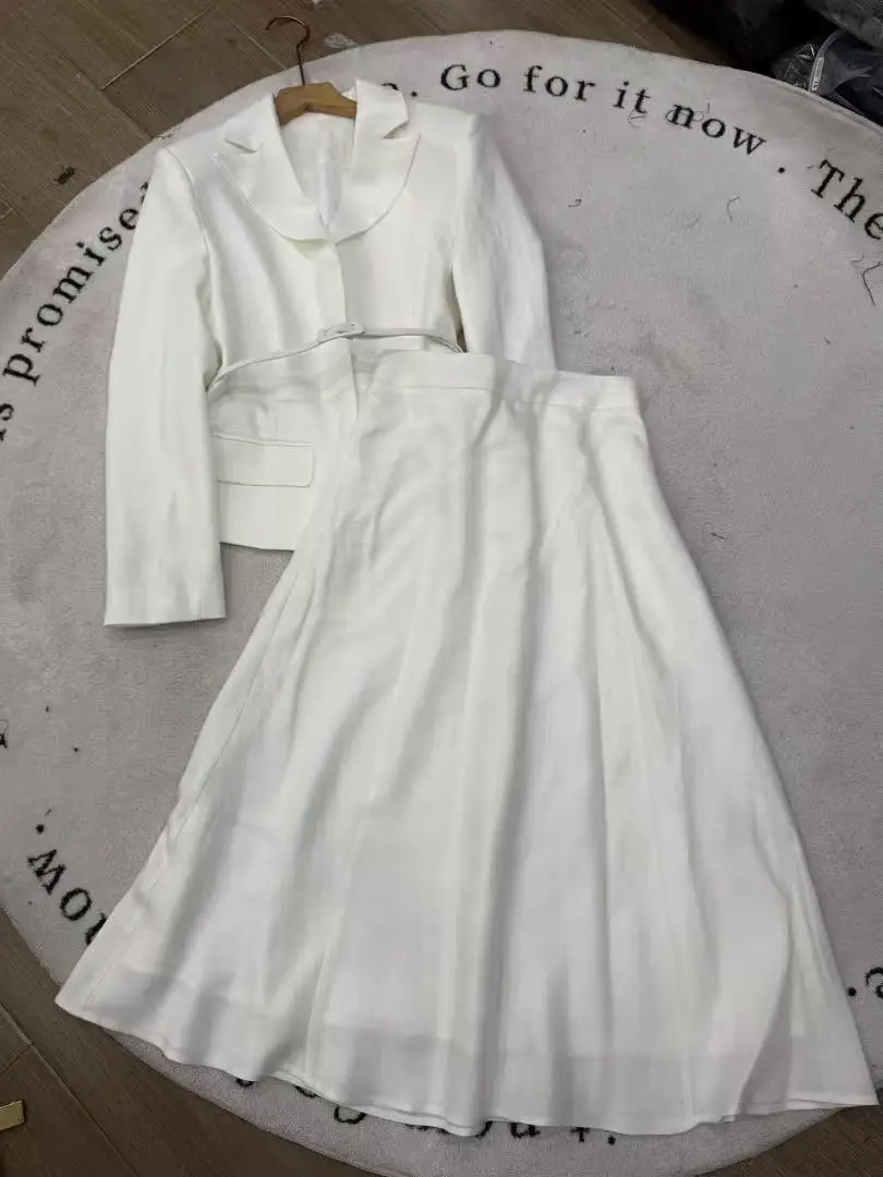 ชุดกระโปรงผ้าลินินบริสุทธิ์ต้นฤดูใบไม้ผลิพร้อมเข็มขัด