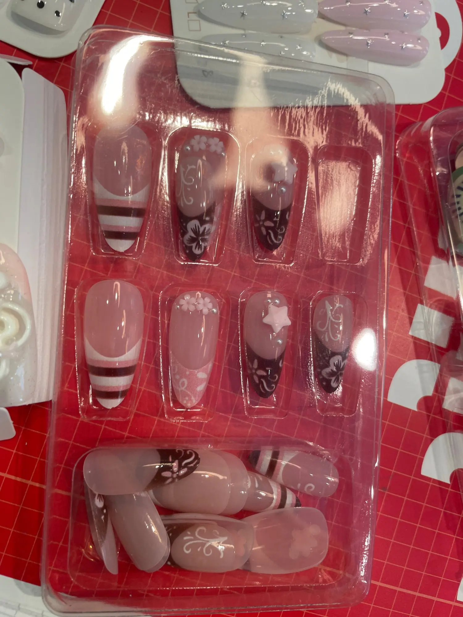 24Pcs Almond Shape False Nails Brown Stripes Pink Flowers Fake Nails Wearable Full Cover Nails Tips Acrylic Nail Tips False Nail photo review