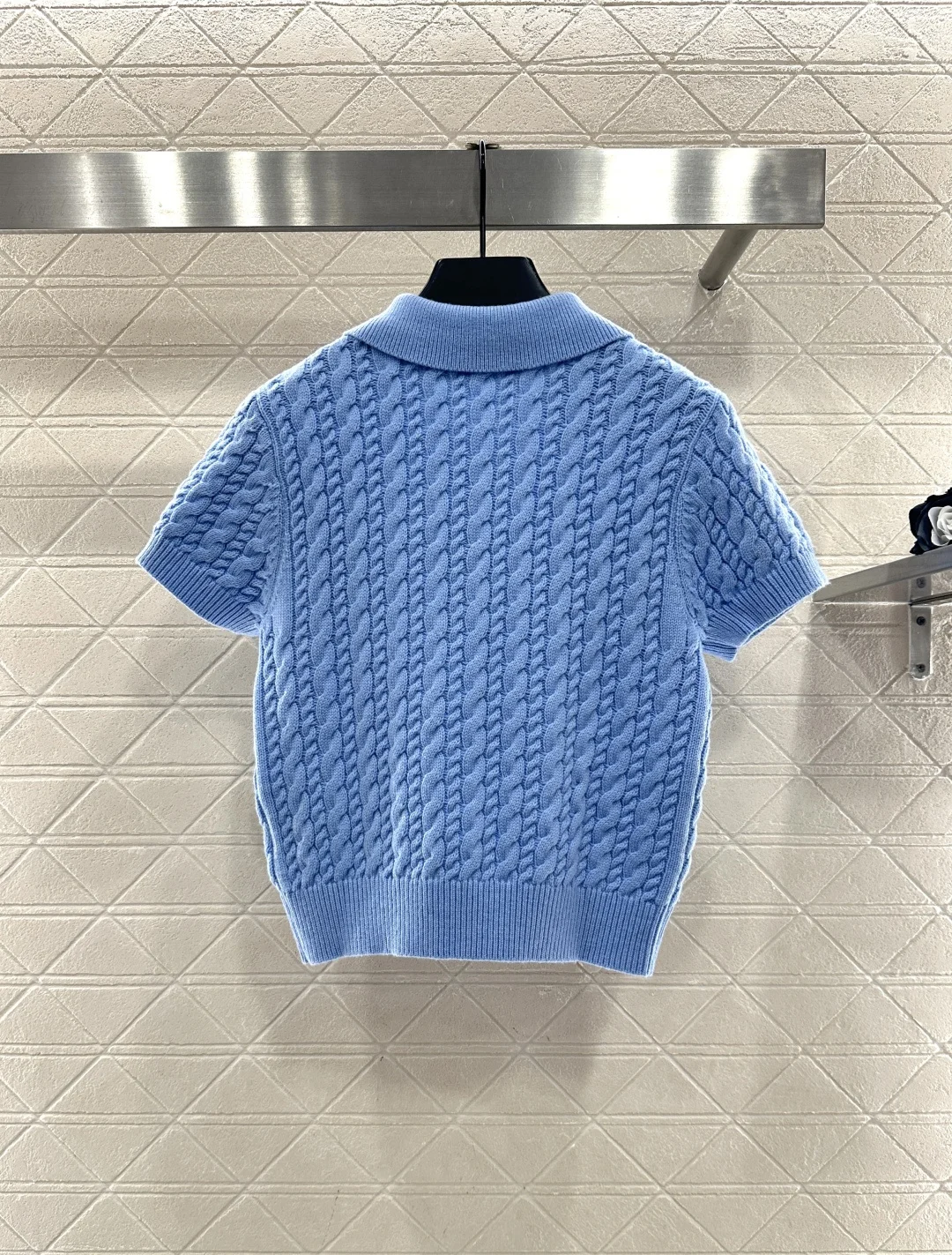 

Women's new lapel Fried Dough Twists knitting short sleeved lapel knitting short sleeved half open button sweater