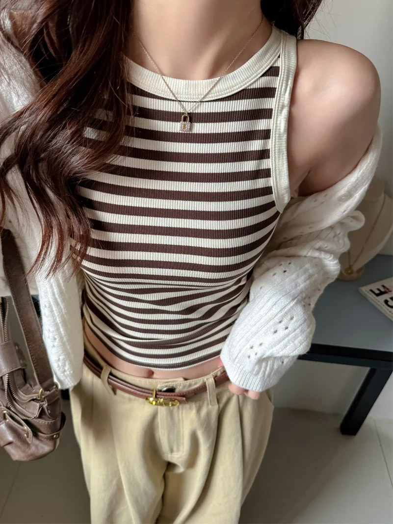 

Women's Camisole Striped Color Patchwork Sleeveless Slim Base Layer Tops Korea Stylish Tank Vintage Elegant Female Camis C5961