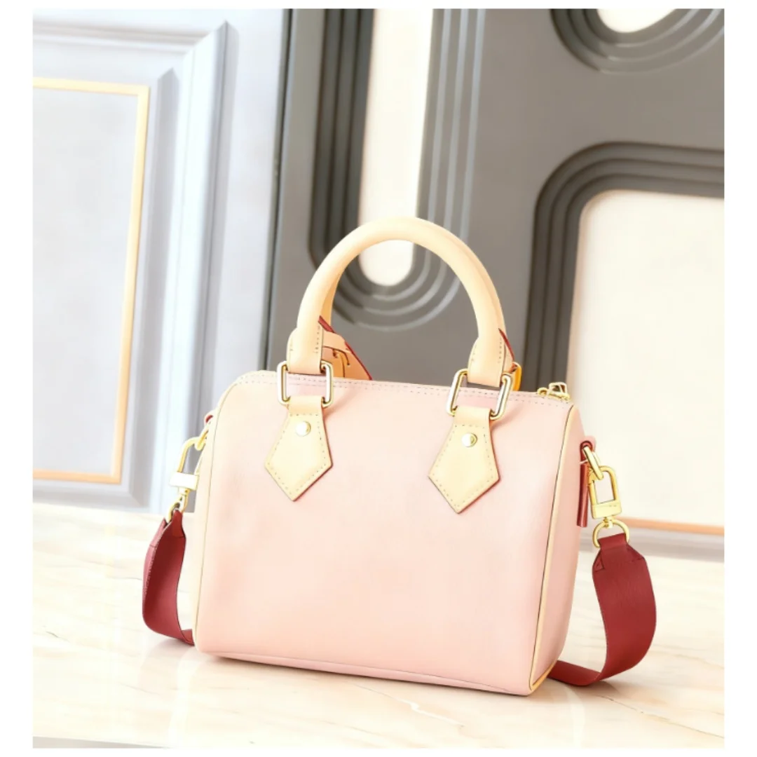 

2025 New Women's Fashion Versatile Letter Print Cute Cat Pendant Handbag Slant Straddle