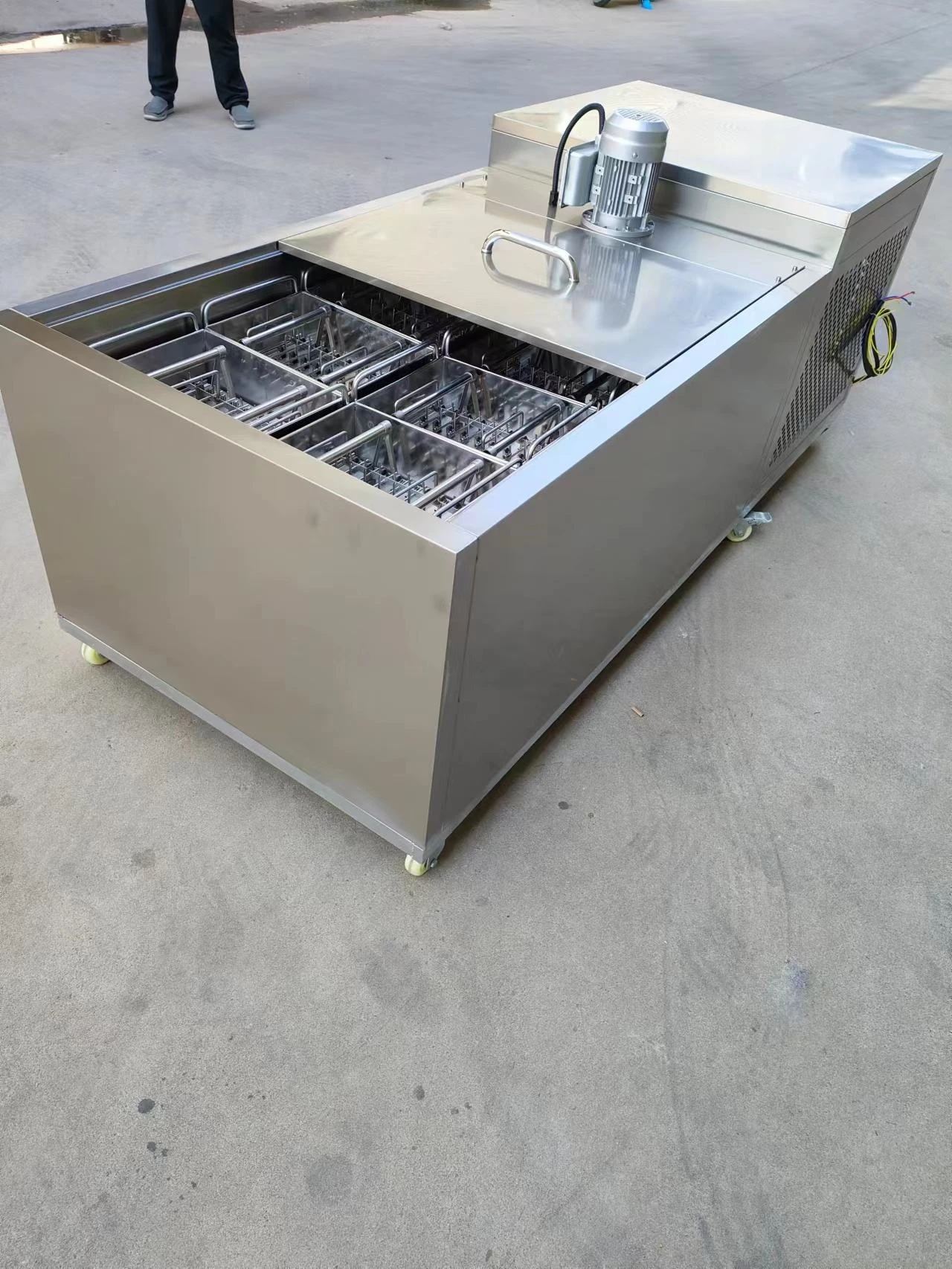 Cream Balls Food Processing 4 Moulds Ice Lolly Making Machine Popsicle Making Machine Ice Cream Ice Porridge Machine