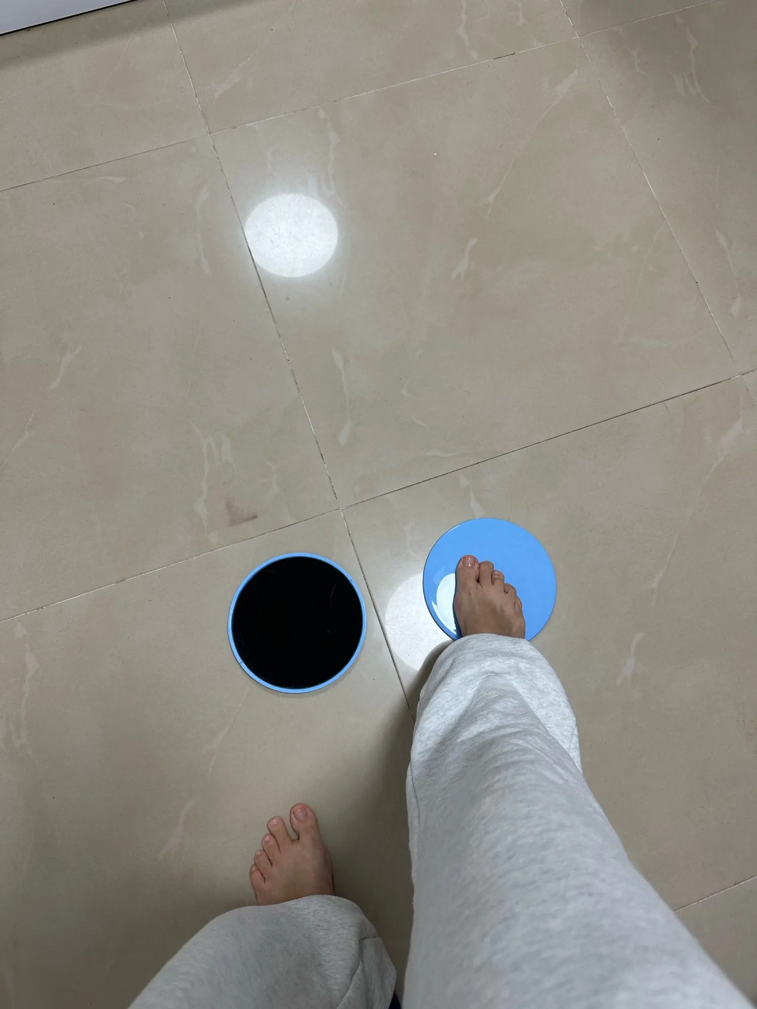 2pcs Solid Color Yoga Sliding Discs, Yoga Fitness Foot Sliding Pads, Workout Equipment For Abdominal Core Training, Body Shaping photo review