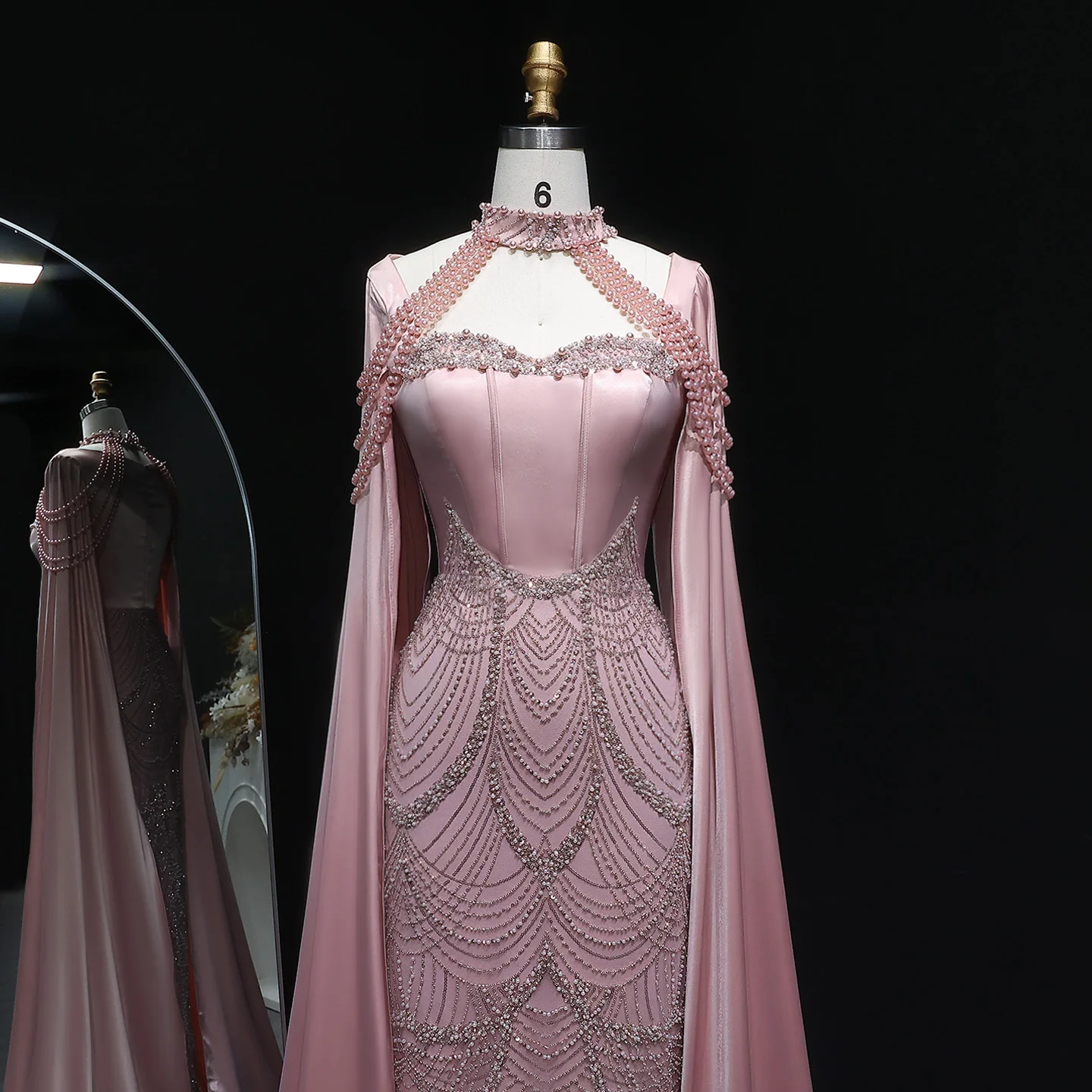 Sharon Said Elegantes Rosa Perlenbesetztes Meerjungfrauen-Abendkleid mit Cape-Ärmeln, Exquisite Details für Arabische Partykleider SS662 Maßanfertigung – Detail 14