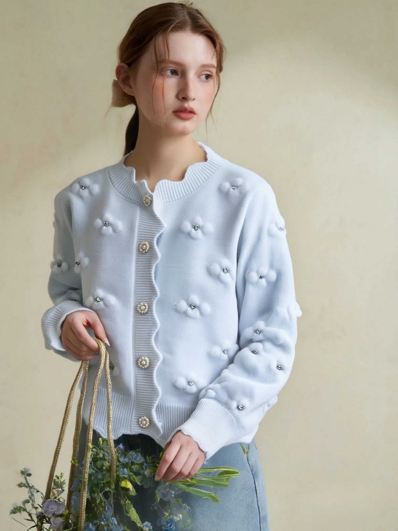 เสื้อสเวตเตอร์แขนสั้นกลิ่นหอมเล็กน้อยสำหรับผู้หญิง สไตล์หลวมและสบายๆ