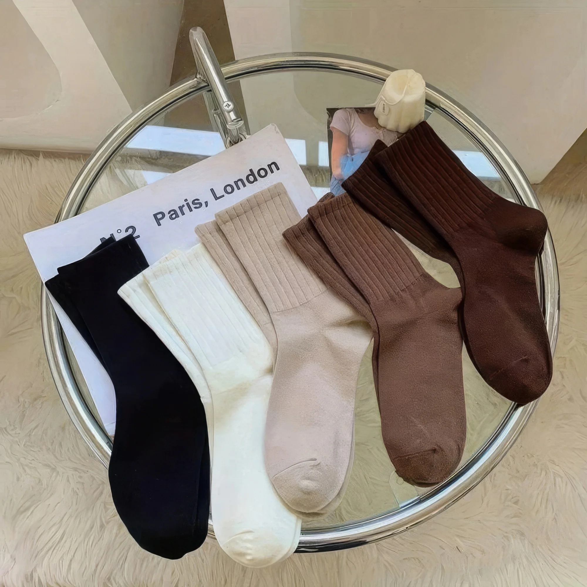 

10 Pairs of Solid Colored Socks, Unisex, Suitable for All Seasons, Worn All Day for Shopping and Commuting