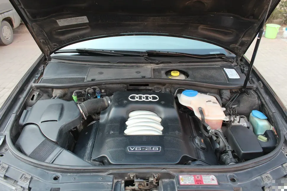 

Амортизатор капота для Audi A6 4B2/C5 Avant 4B5/C5 1997-2005, VW PASSAT 3B3 Avant 3B6, передние газовые упоры капота, газовые пружины, амортизаторы, поршни