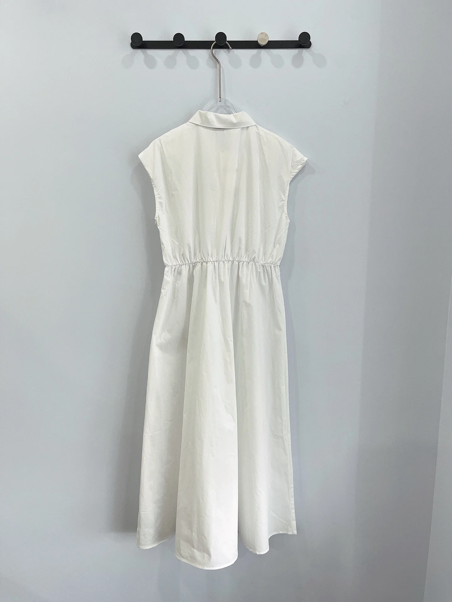 

Women's Sleeveless A-Line Midi Dress, Peter Pan Collar with Eyelet Embroidery, Elastic Waist Button Front Casual Dress