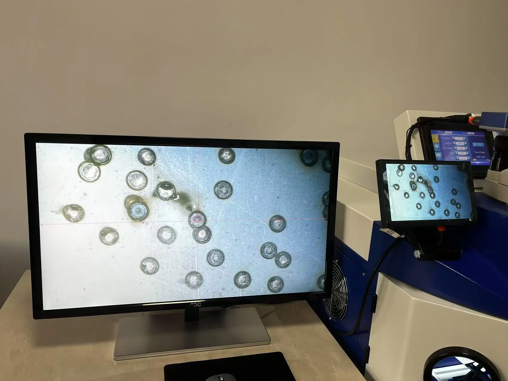 Intelligent jewelry laser welding machine with digital temperature control, smooth solder joints without bubbles