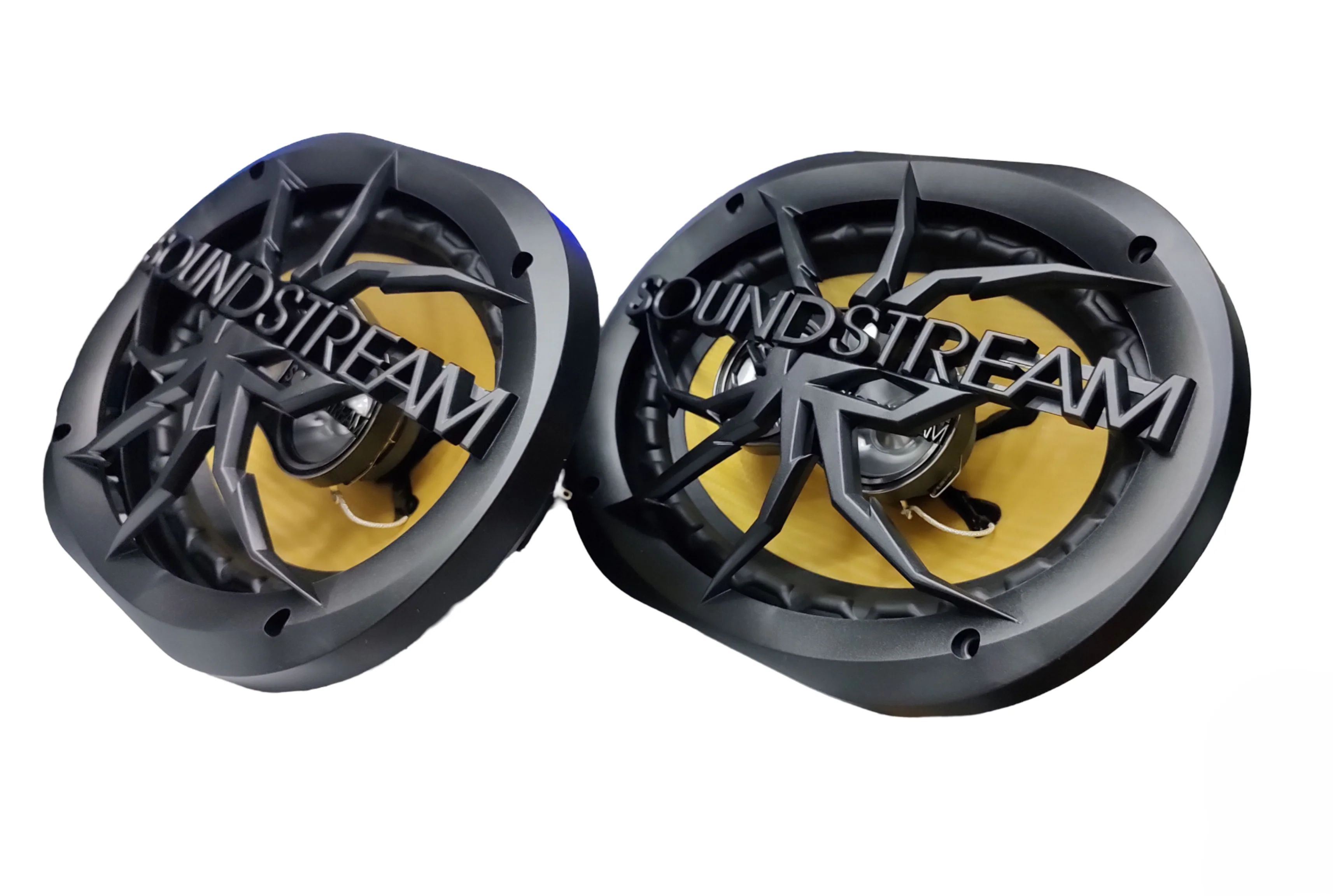 Soundstream Pro-690 Triaxial Speakers 200W Rms 6X9 Inches 4 Ohms 3 Ways -