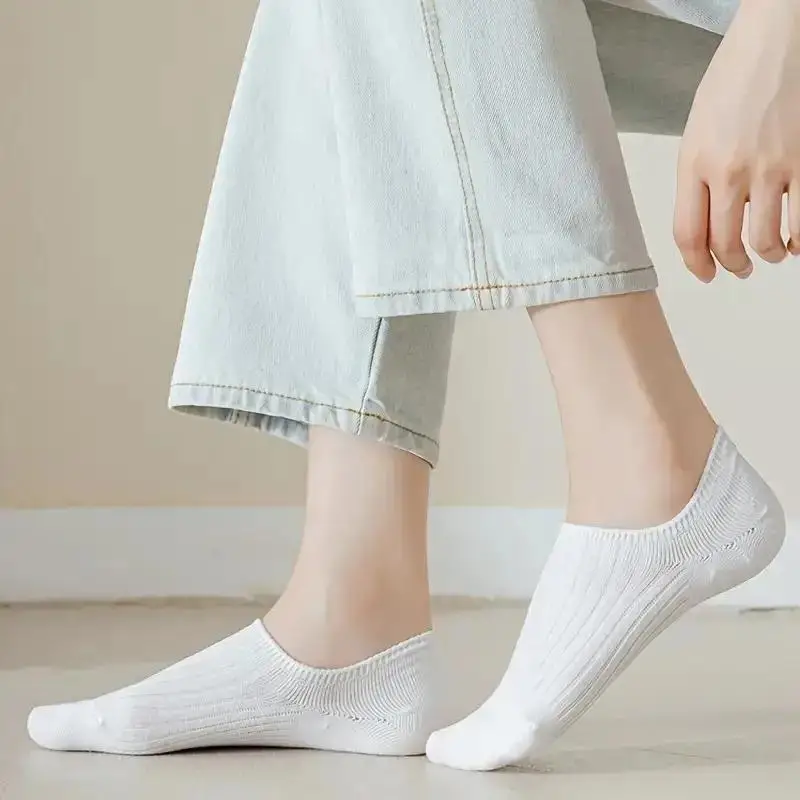 24 pares de meias respiráveis de corte baixo, meias invisíveis de cor mista de material de fibra, adequadas para esportes de outono e inverno