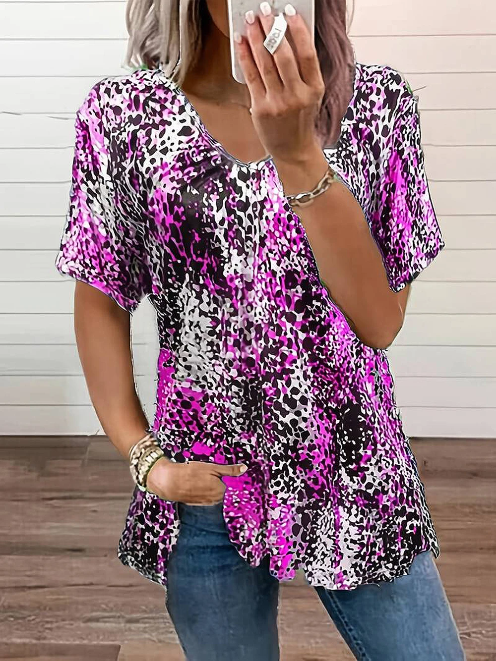 2023 summer fashionable blouse digital print leopard print blouse chest pleated V neck short sleeve casual T-shirt women