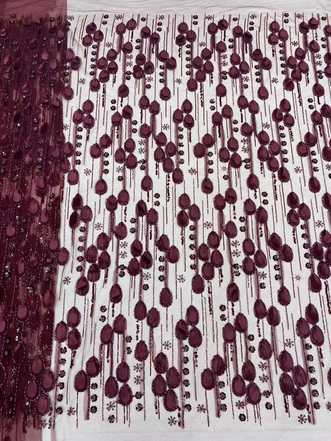 Elegant green floral lace mesh fabric with sequin cord embroidery, African guipure lace for fashion dresses and wedding outfits