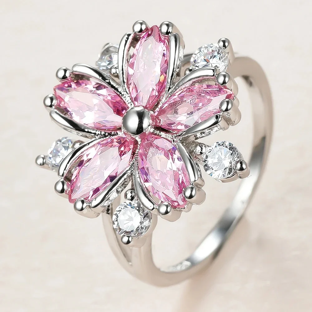 Śliczny kobiecy różowy kryształowy kamień Pierścionek z zawieszką w kolorze srebrnym Cienkie obrączki ślubne dla kobiet Dainty Bride Flower Zircon Pierścionek zaręczynowy — zdjęcie 2