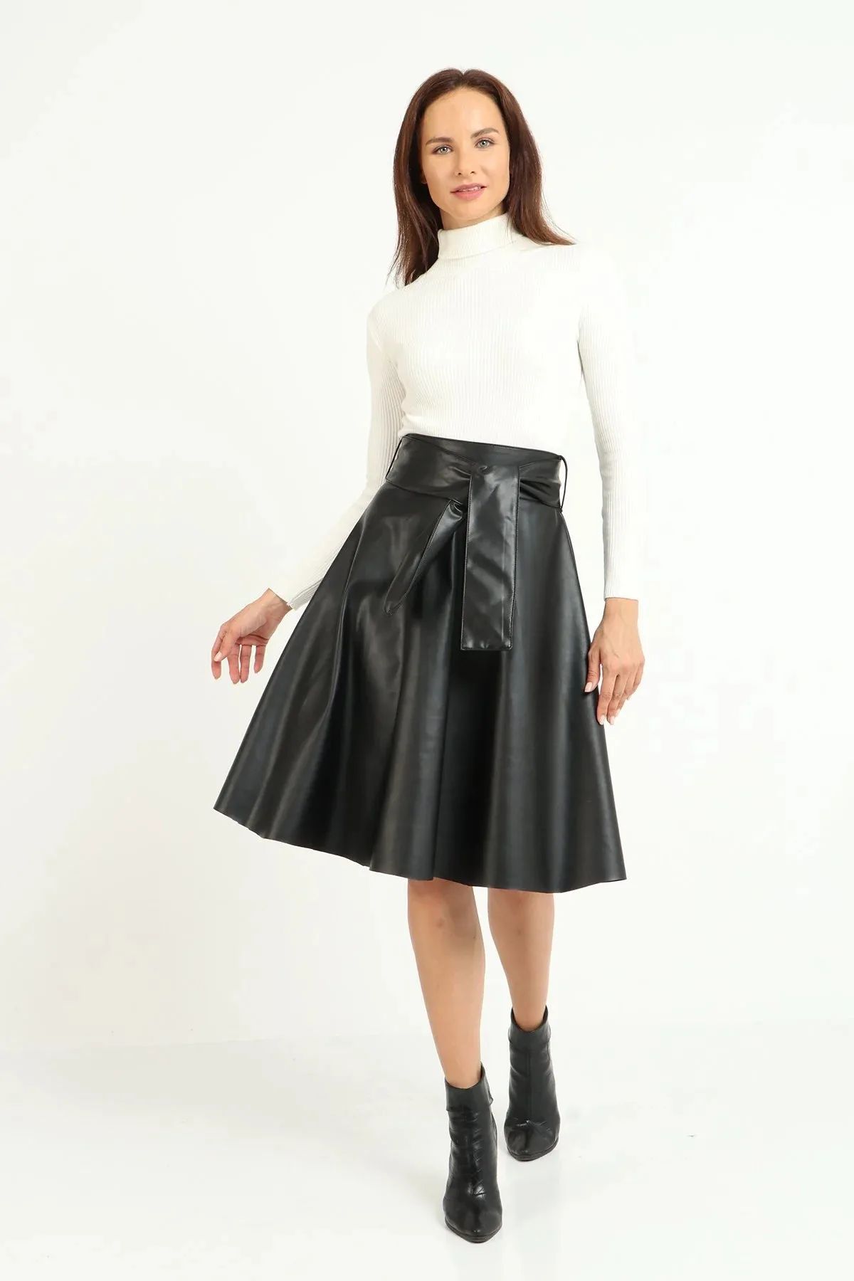 

High Waist Midi Length Belt Detailed Leather Skirt