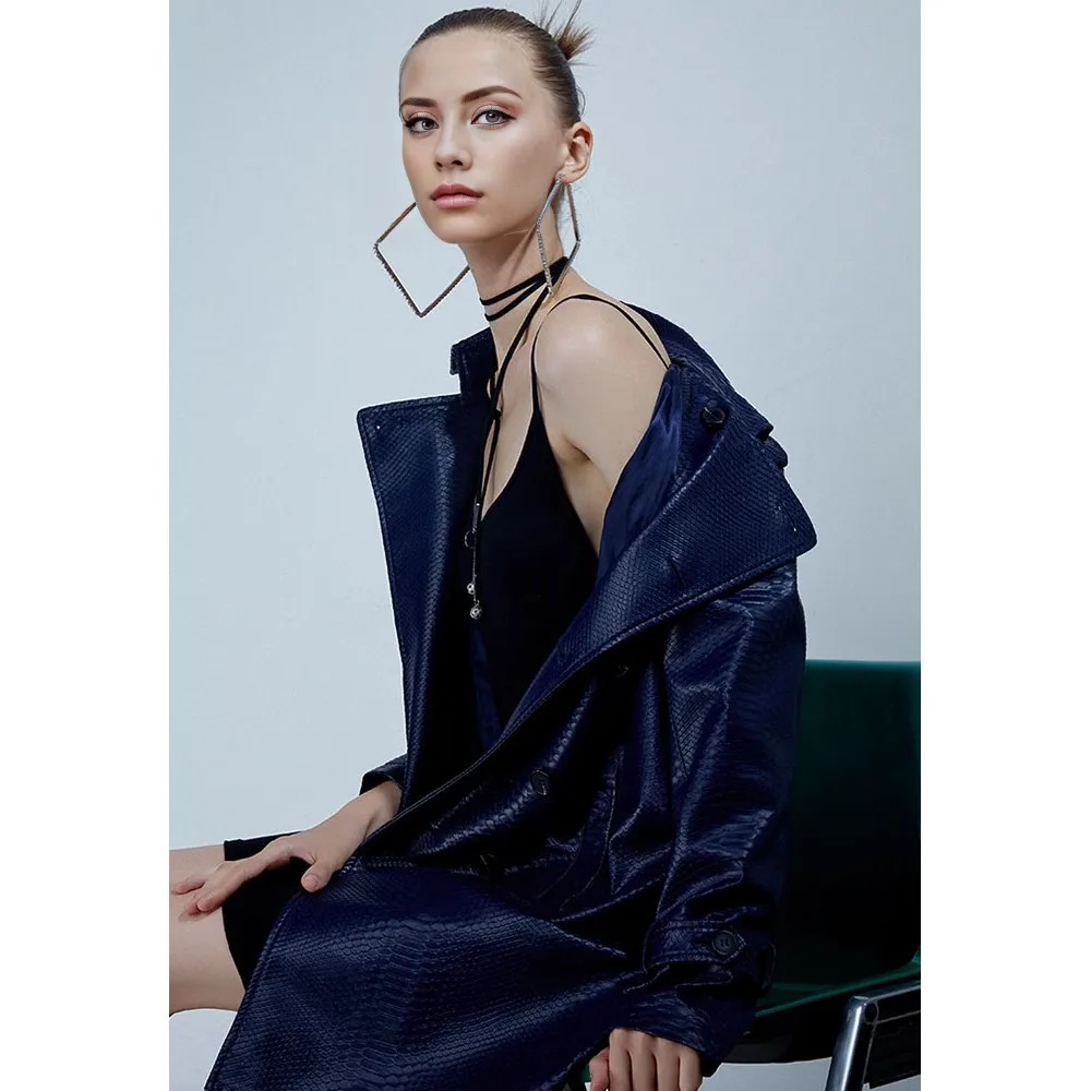 

Женский темно-синий плащ из искусственной кожи со змеиным принтом, верхняя одежда высшего качества из искусственной кожи