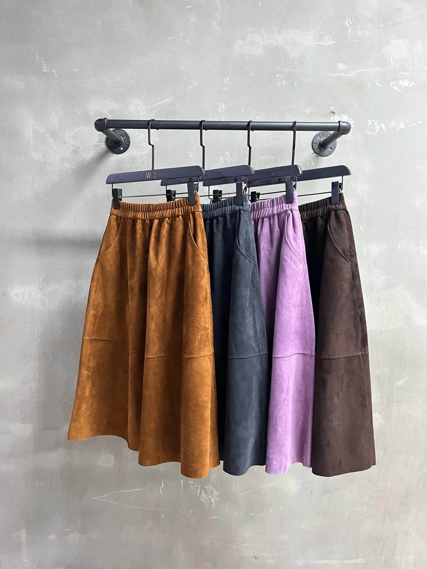 

Autumn women's Classic retro style genuine suede skirt