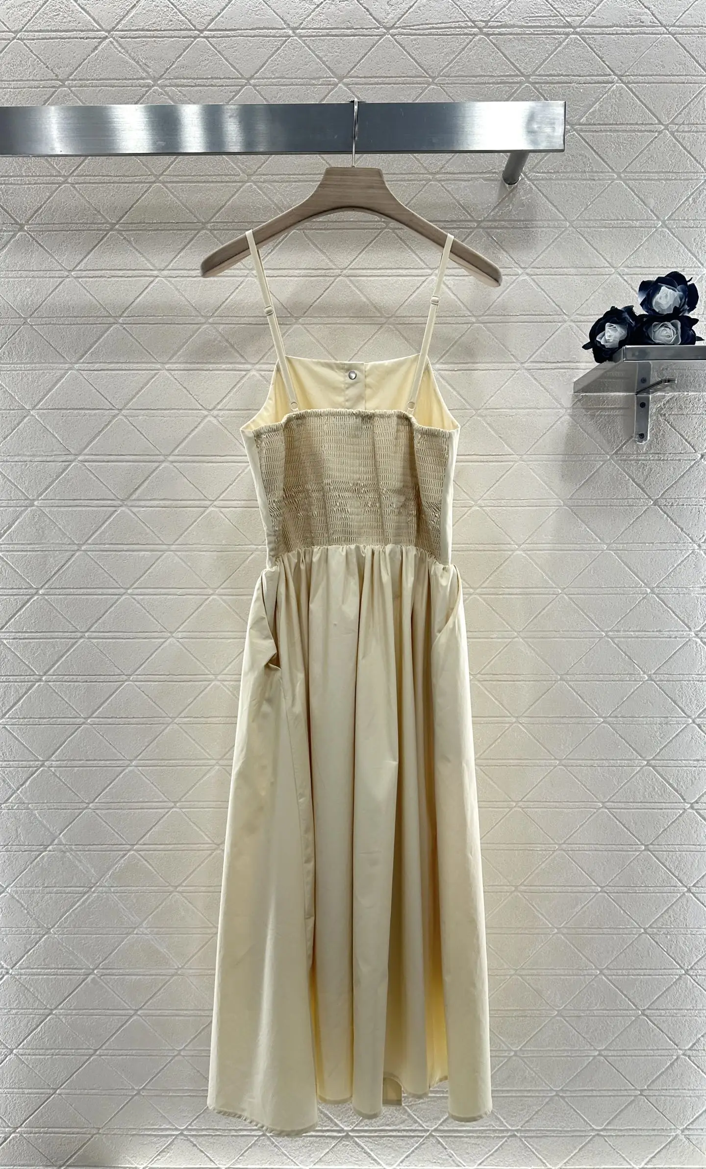 

2025 Summer New Women'S Suspender Sleeveless Breasted Long Skirt Vacation Style Casual And Comfortable Long Skirt XM- BN-1290