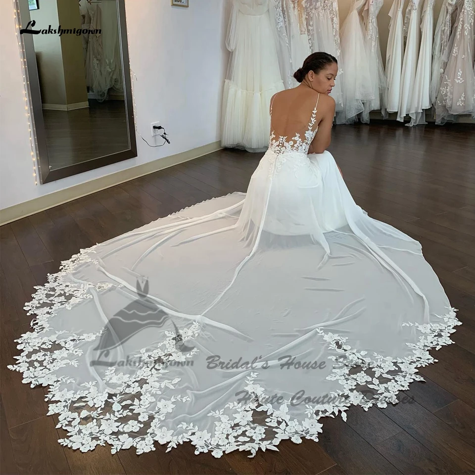 Sexy Chiffon Boho Hochzeitskleid 2026 Maßgeschneiderte Brautkleider für Strandhochzeiten mit Blumenspitzenapplikationen und Spaghettiträgern – Detail 3