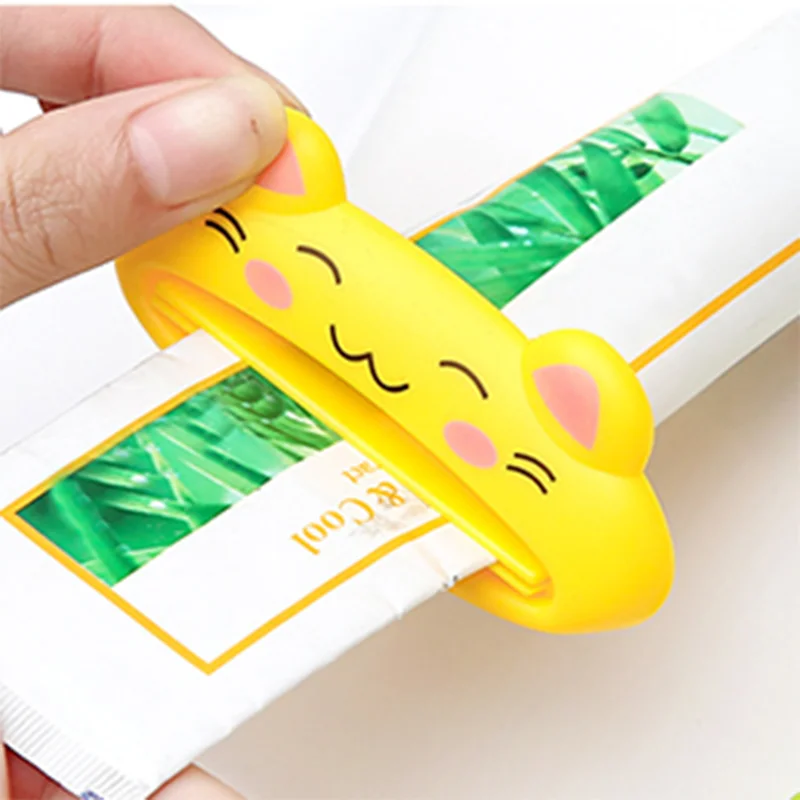 2 Pcs Toothpaste Squeezer Cartoon Animal Shaped Multi-Purpose Toothpaste Cream Squeezers Makeup Tube Squeezer Bathroom Organizer