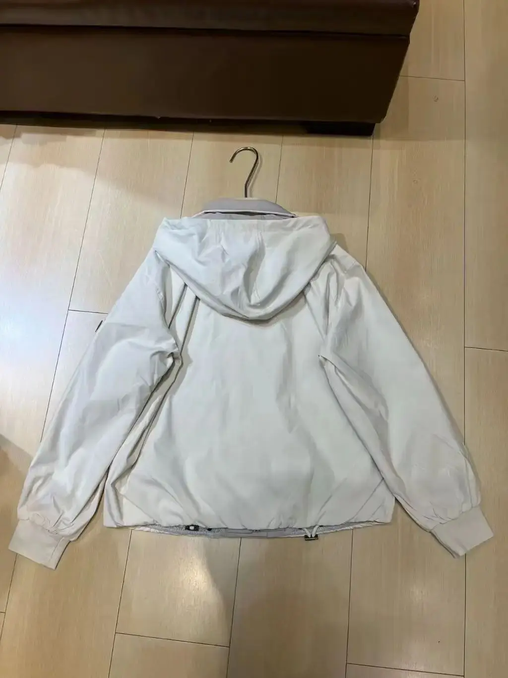 Wiosenna, lekka, wysokiej jakości kurtka wiatrówka damska