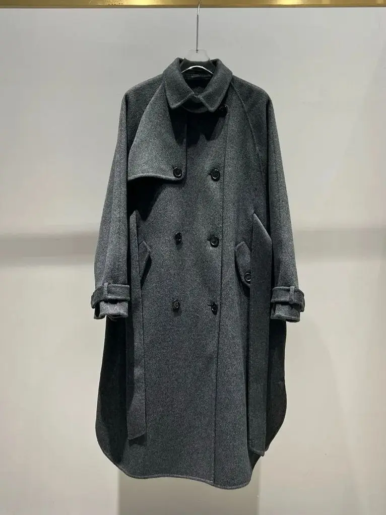 

Elegant autumn women's long cashmere coat