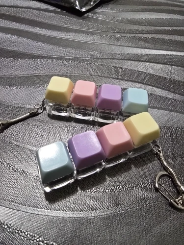 Fidget Decompression 1/4/5/9 Keyboard Key Toy Anti Stress Finger Keyboard Games For Adults Antistress Toys Boys Girls Keychain photo review
