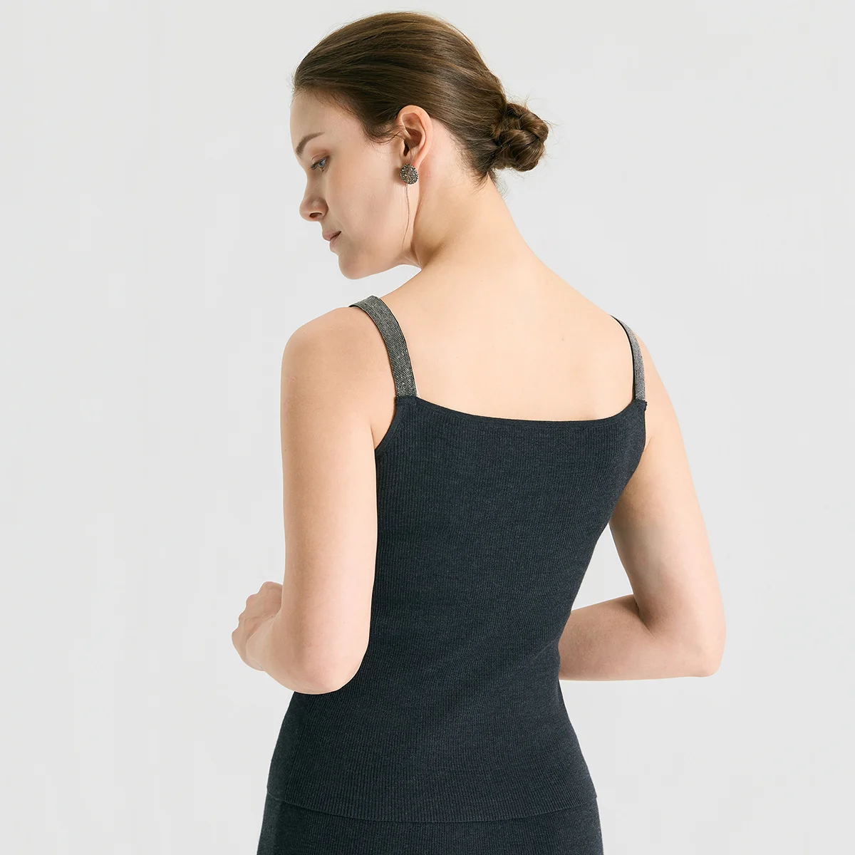 BY3611506 Luxury Women's Wool Silk Knitted Vest Designer Slim Fit Sleeveless Sweater High Elastic Premium Ribbed Tank