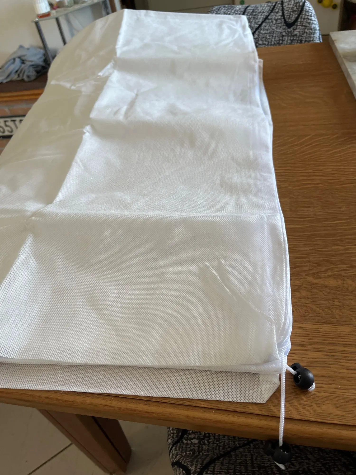 Thickened Plant Frost Protection Cover, With Drawstring & Zipper, Non-Woven White Winter Plant Cold Frost Protection Cover photo review