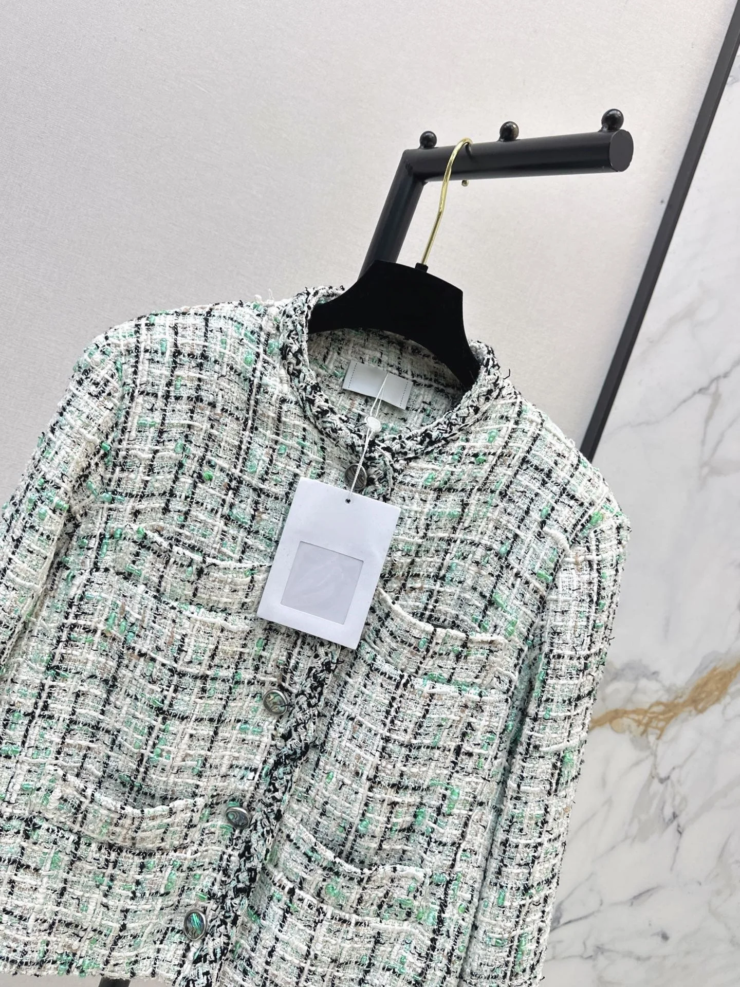 2026 Women Tweed Jacket Textured Woven Fabric Cropped Outerwear Long Sleeve Multi‑Patch Pockets Stand Collar Fringe Trim