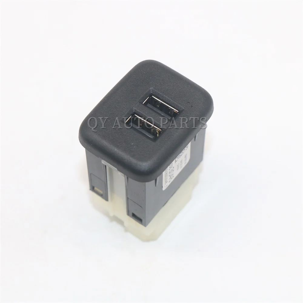 

13583046 Black Aux Jack Dual USB Receptacle for GMC Canyon Chevrolet Suburban 2.5L 5.3L 2015-2016