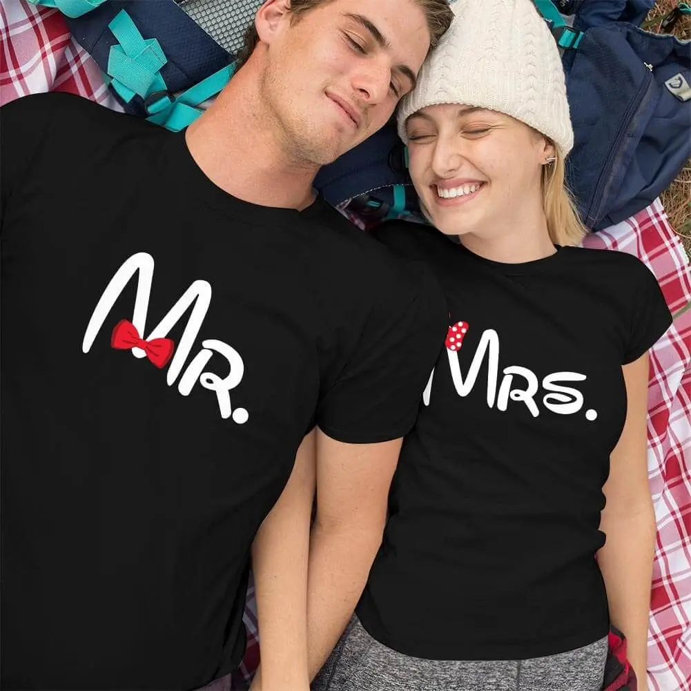 Unisex Mr. and Mrs. Matching T-Shirts - Stylish Couple Tee Set- Valentine's Day Gift- T-shirts for Couples and Lovers