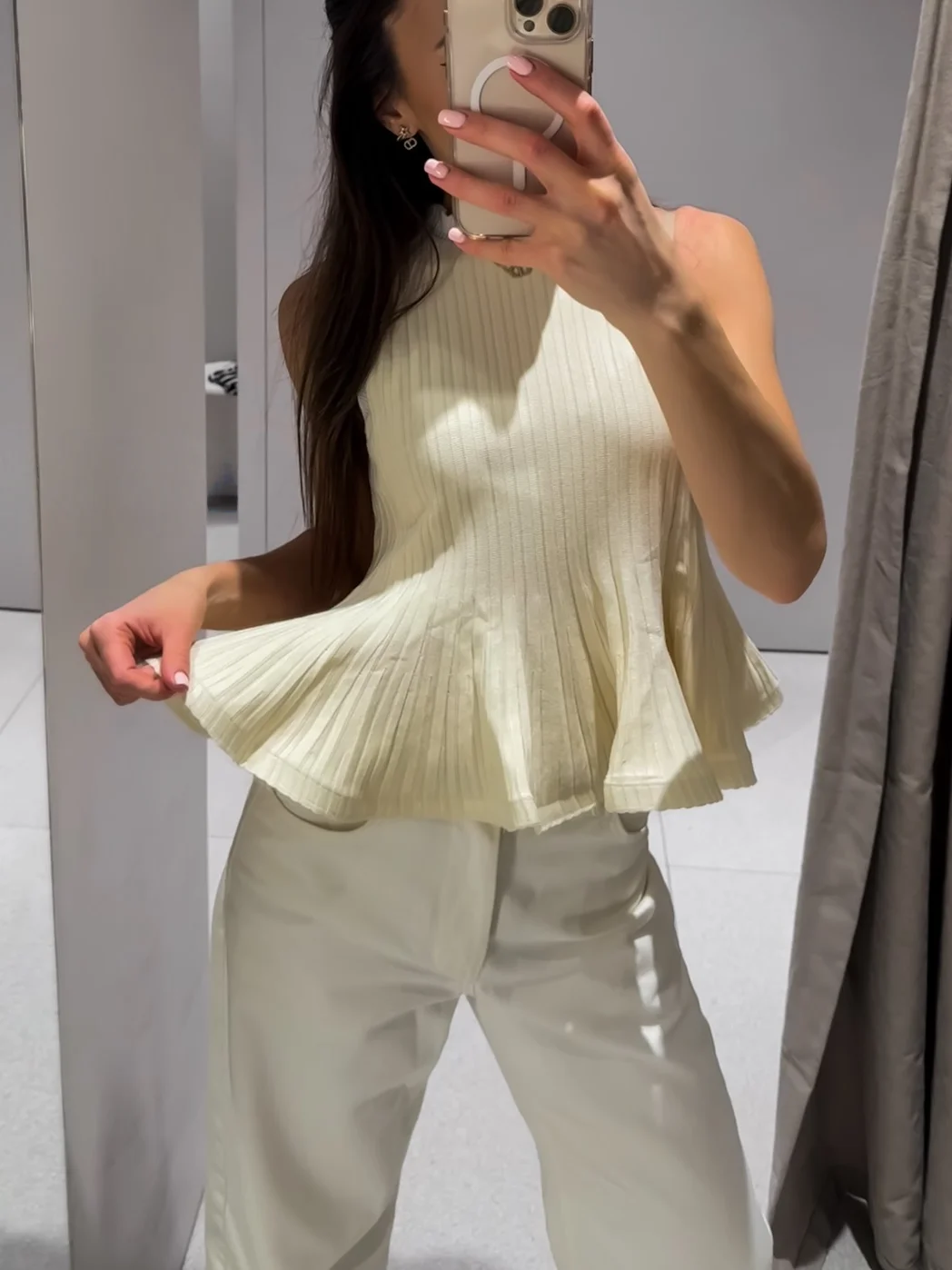 

French Vintage Yellow Pleated Tank Top Women Elegant Frill Trim Mock Neck Sleeveless Knit Tops Chic Slim Fit Peplum Vestidos 202