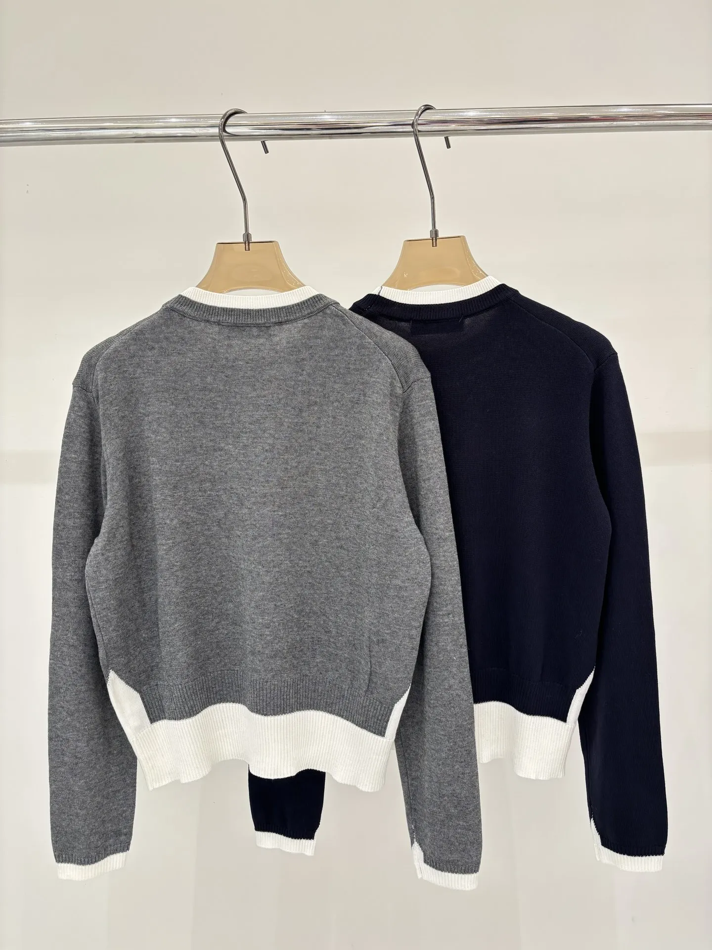 

25 Autumn/Winter New Women's Clothing New Product Set Head Round Neck Long Sleeve Color blocked Knitted Loose Sweater