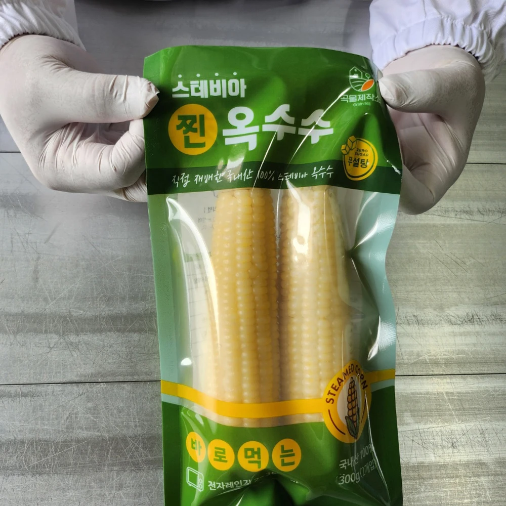 Eat ready-to-eat domestic sweet sweet stebias steamed corn chewed Corn Corn