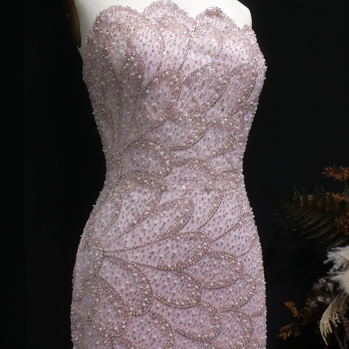 Sharon Said: Atemberaubendes smaragdgrünes trägerloses Meerjungfrauen-Abendkleid, langes arabisches Verlobungs-, Hochzeits- und festliches Partykleid SS601, maßgeschneidert. – Detail 13