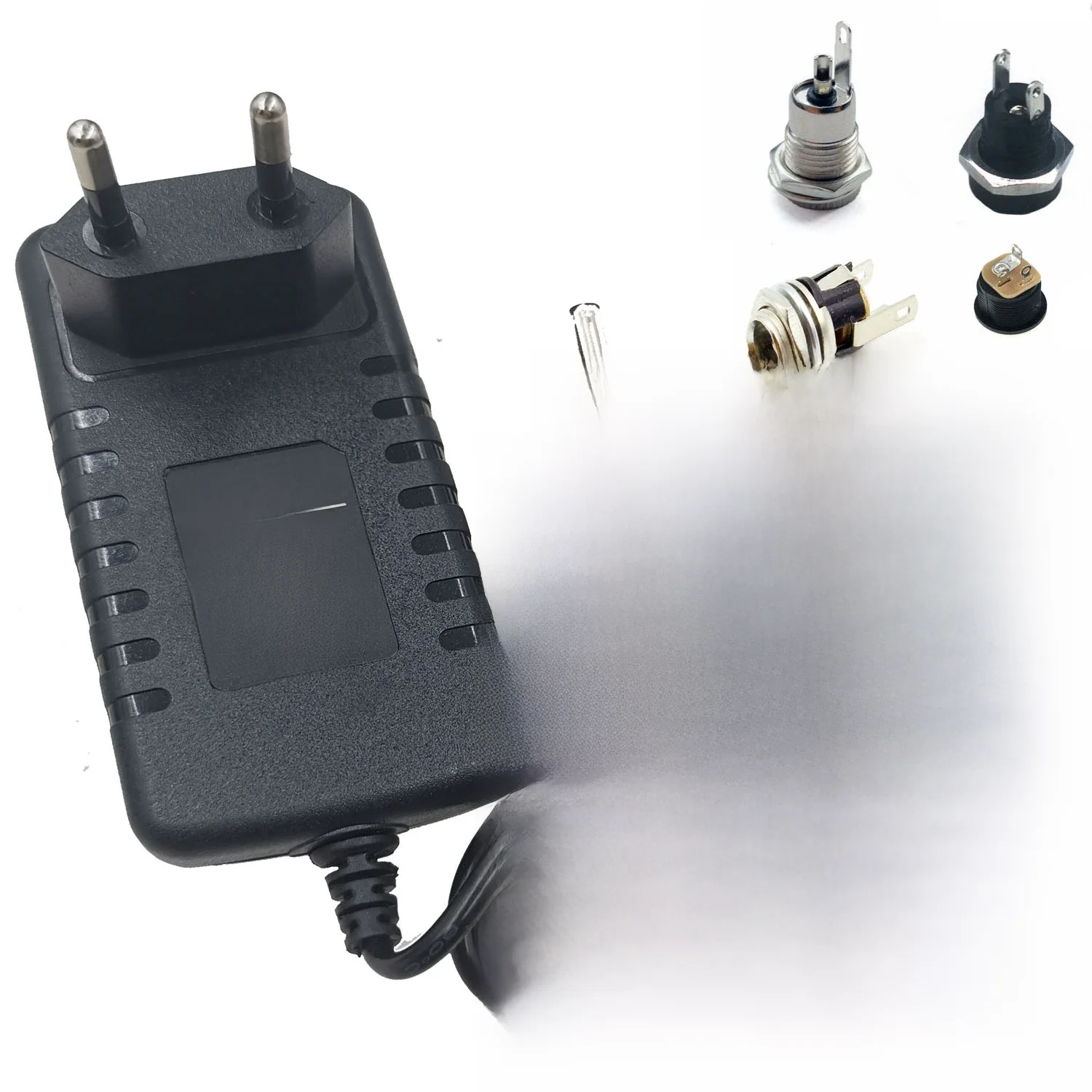 Ładowarka do akumulatorów litowo-jonowych 21V 2A do akumulatorów 18V 18.5V, pakiet akumulatorów 5S 18650, złącze DC5525 — zdjęcie produktu 7