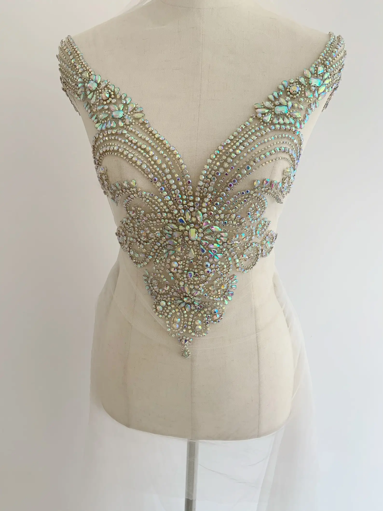 

Gold Rhinestone Applique With Fringe and Chains For Dress Body Jewelry with Fringe Crystal Embellishment for Couture